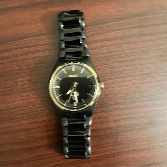 Relic Watch - Picture 2 of 4